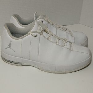 Nike Air Jordan Team Elite 2  (TE 2 Low), White, Metallic Silver, Men's Size 9.5